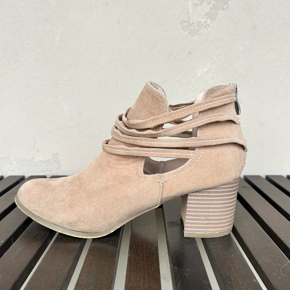 AMS Tan Ankle Boot